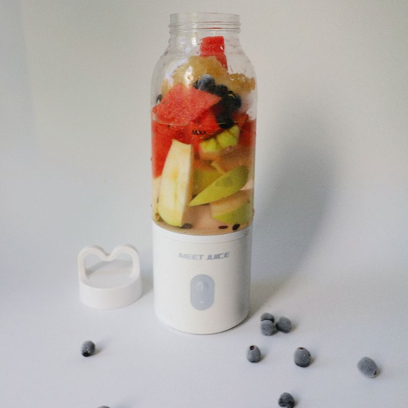 Portable Blender - USB Rechargeable Mini Smoothie Maker 380ml