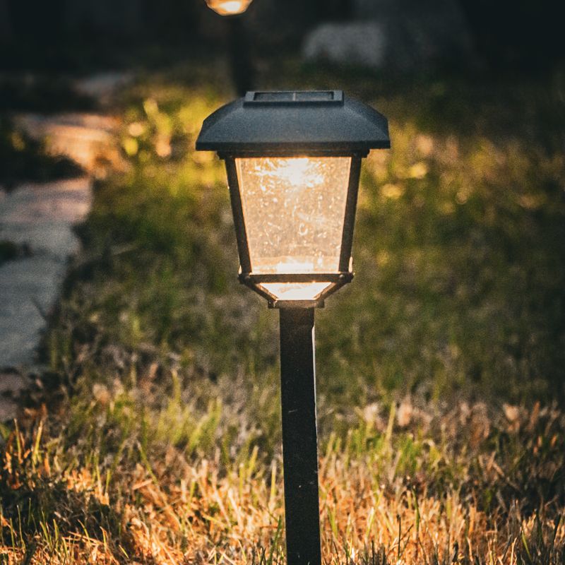 Solar Garden Lights - 12 Pack LED Pathway Stake Lights Waterproof